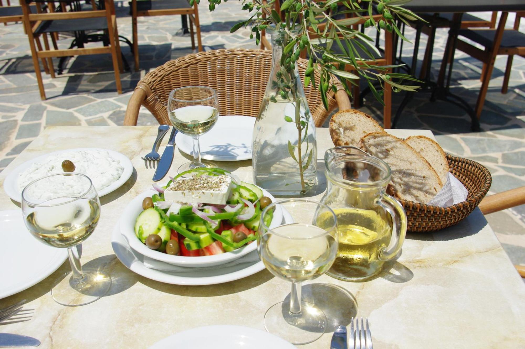 Astron Hotel Karpathos Luaran gambar