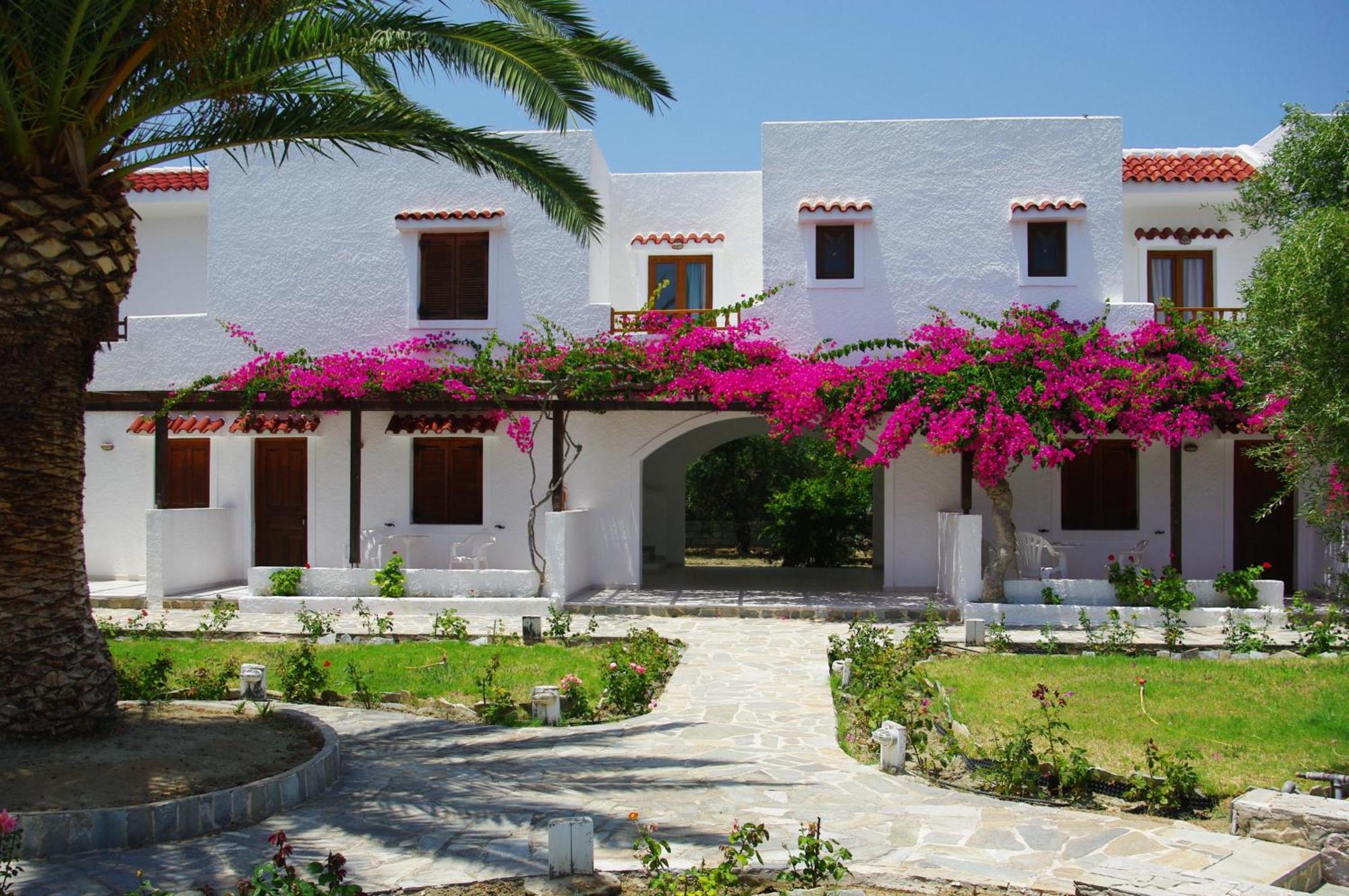 Astron Hotel Karpathos Luaran gambar