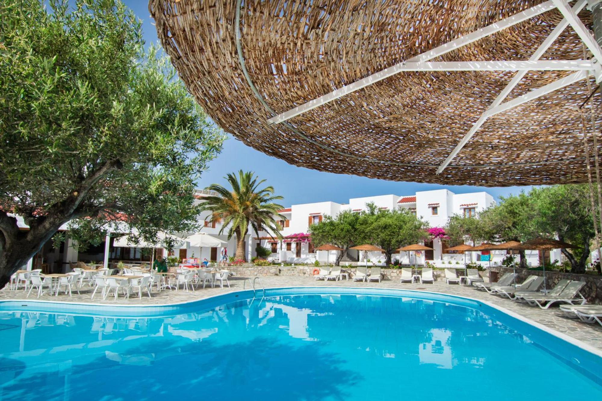 Astron Hotel Karpathos Luaran gambar