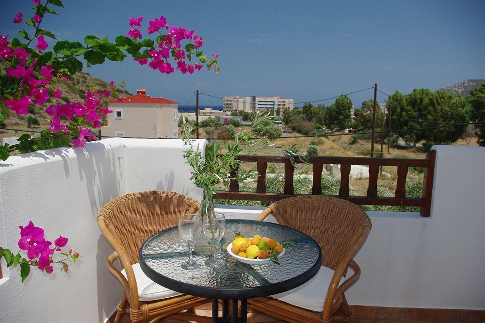 Astron Hotel Karpathos Luaran gambar
