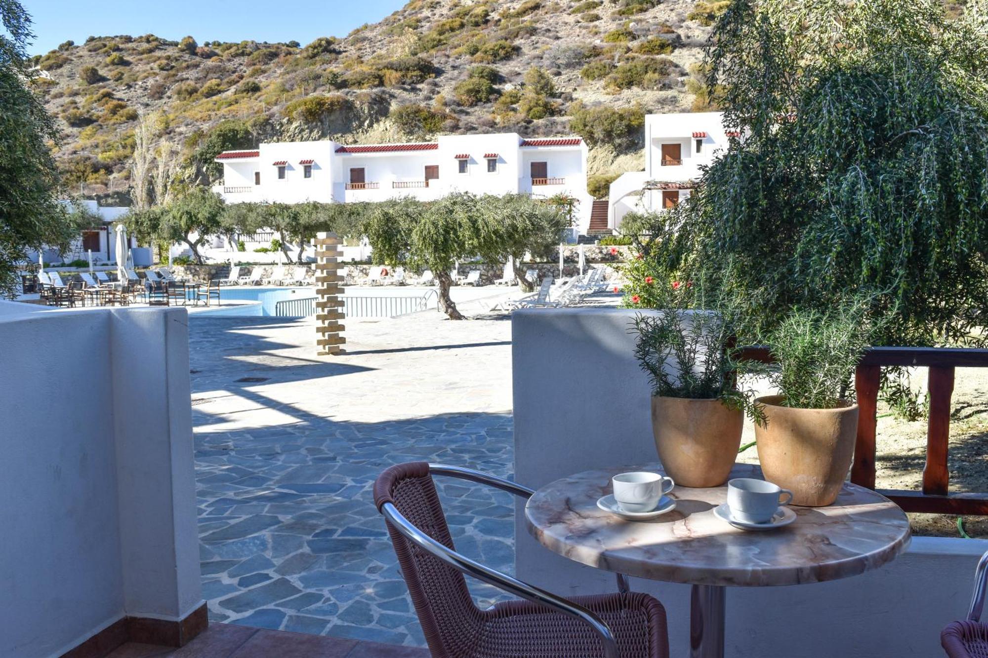 Astron Hotel Karpathos Luaran gambar