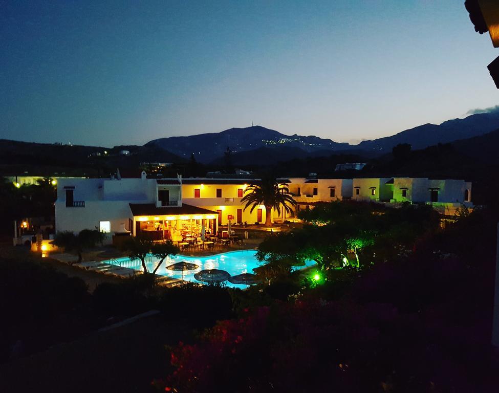 Astron Hotel Karpathos Luaran gambar
