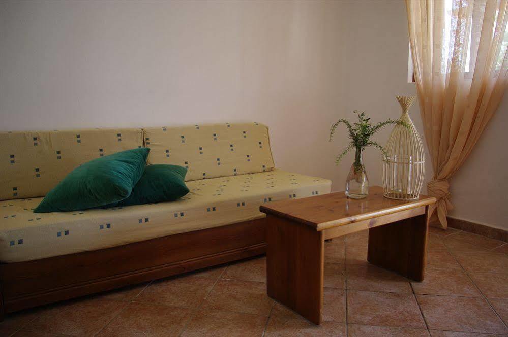 Astron Hotel Karpathos Luaran gambar