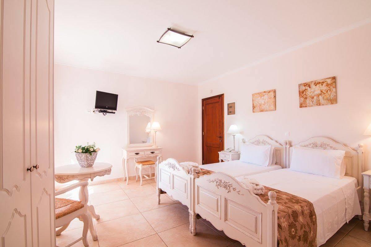 Astron Hotel Karpathos Luaran gambar